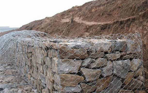 石籠網(wǎng)箱施工