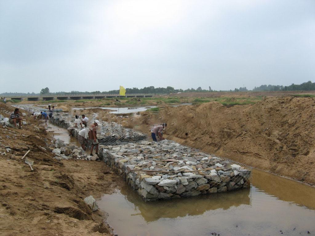 雷諾護墊施工技術規(guī)范