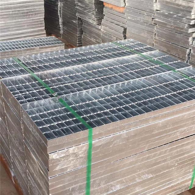 鍍鋅鋼格柵板施工圖片