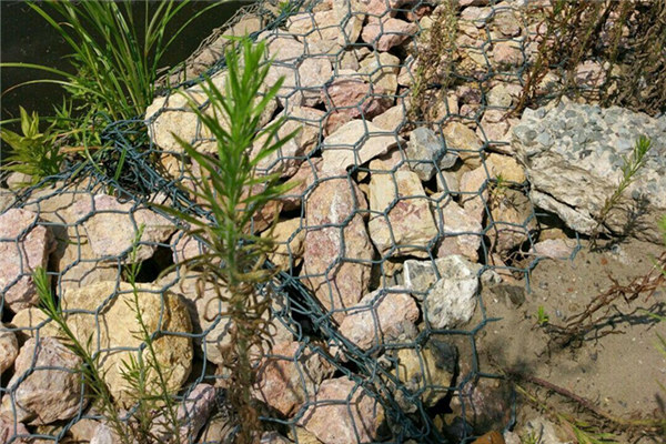河道石籠網(wǎng)怎么防護(hù)？